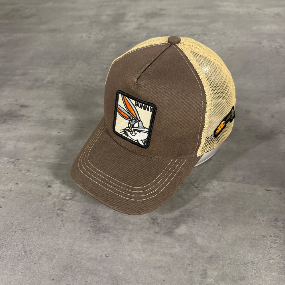 Bugs Bunny Snapback Trucker Hat Mens Brown Tan Mesh Looney Tunes Patch Cap
